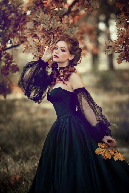 Средь пёстрой суеты картин...