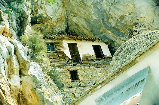 Нил Мироточивый