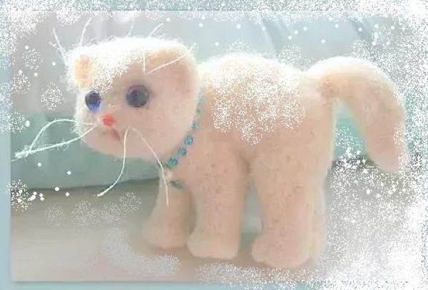 Белая кошка-зима