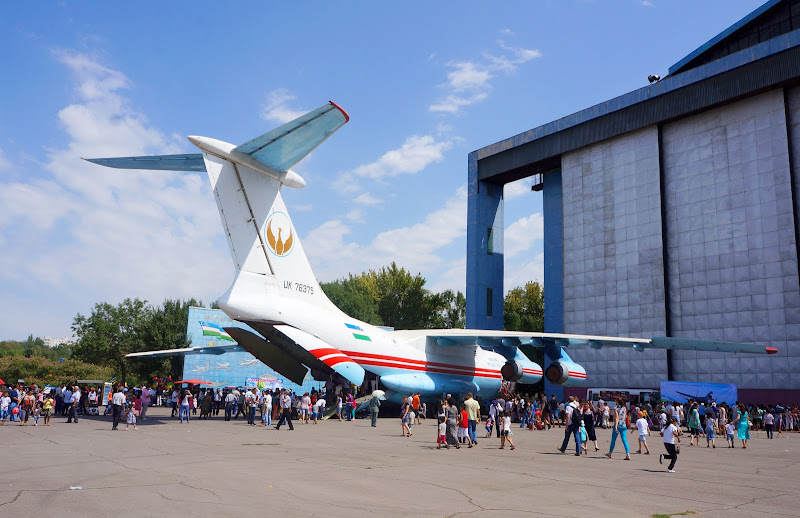 Нас поздравляют