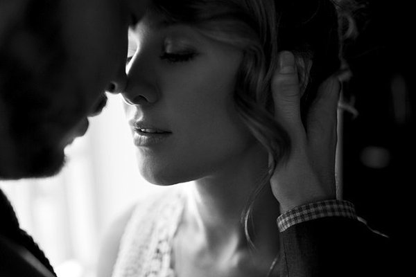 От любви глупеть так эротично