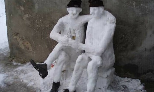 По сугробам белым...