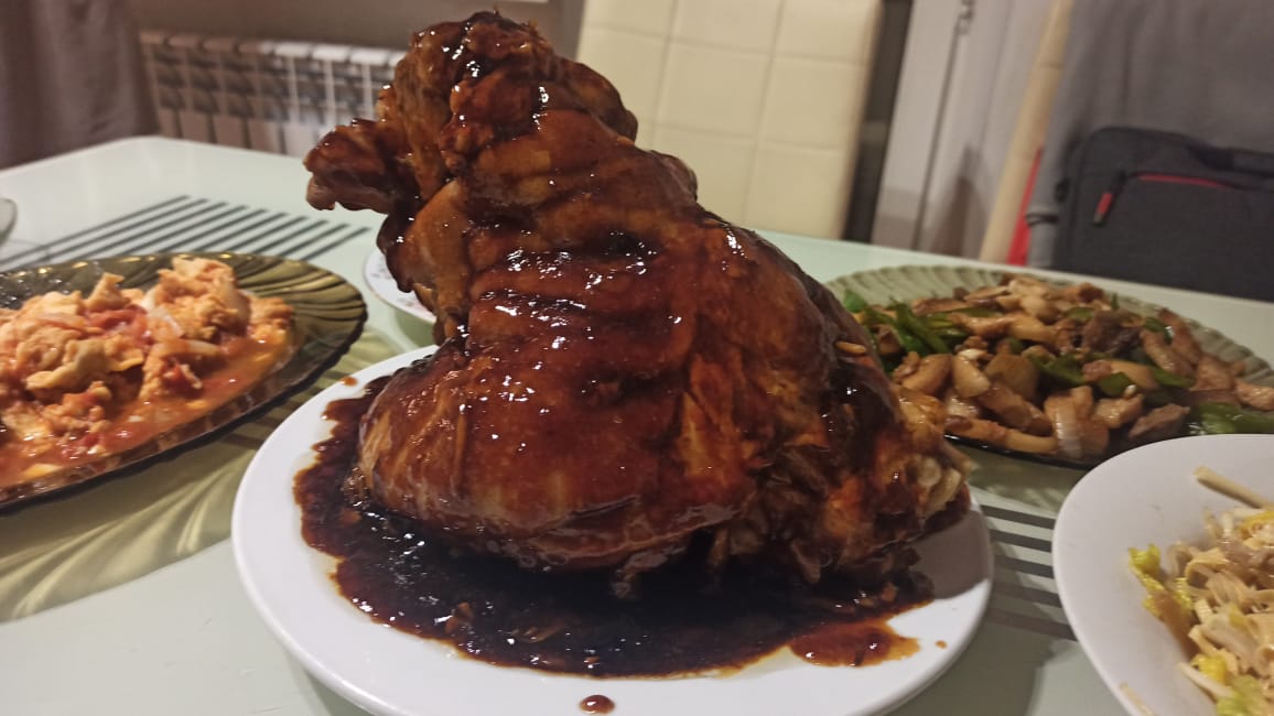 Доедаем вновь салаты