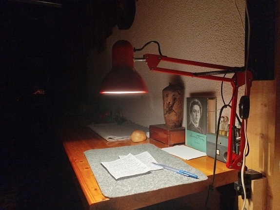 2025г. Своею жизнью продолжаю. 1221