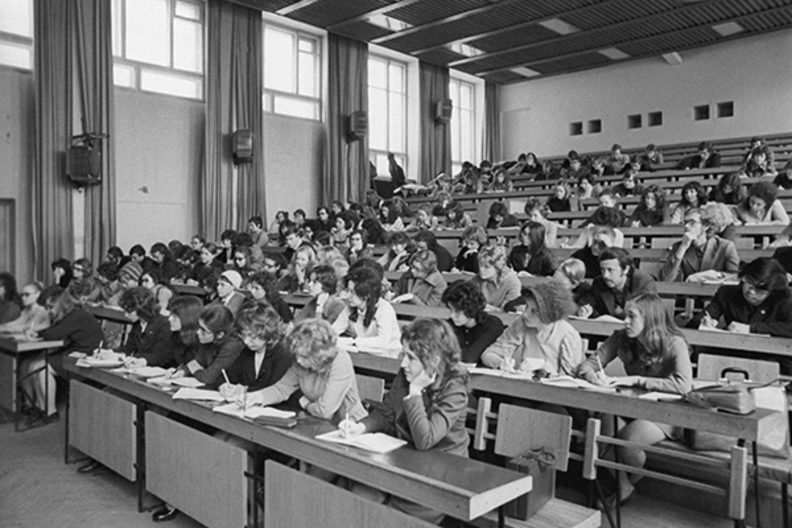 Студенты семидесятых