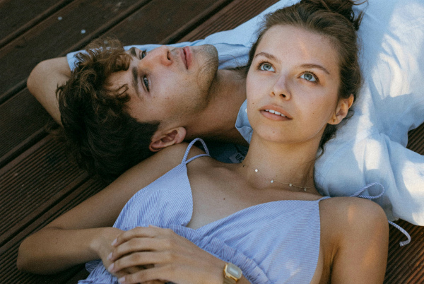 Через тысячи и тысячи парсек