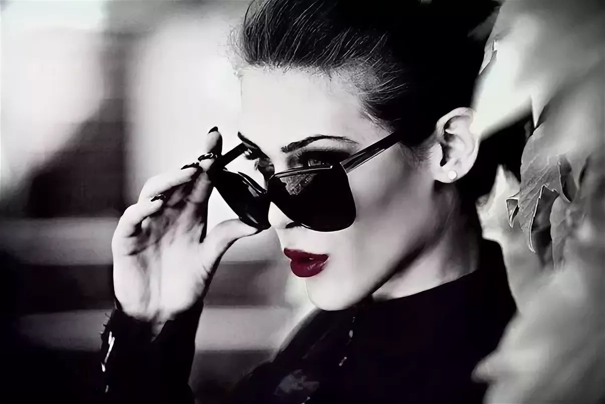 О таких откровенно...