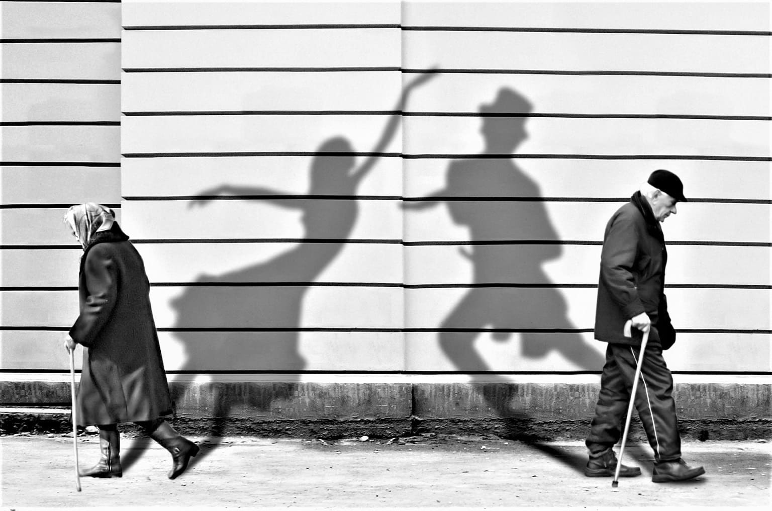 Смотри, как кружится метель