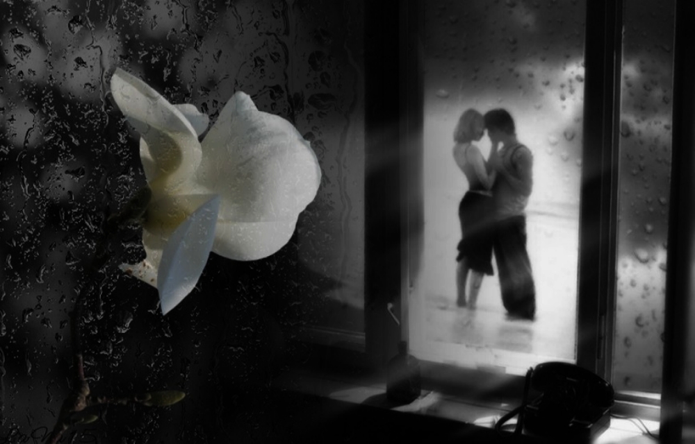 Расставались у порога