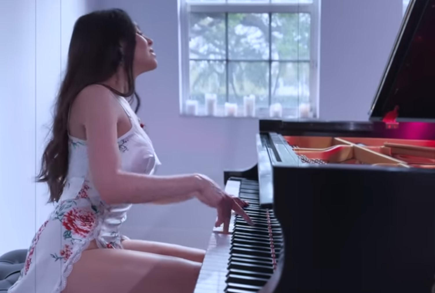 А ты знав, колы буськы к нам