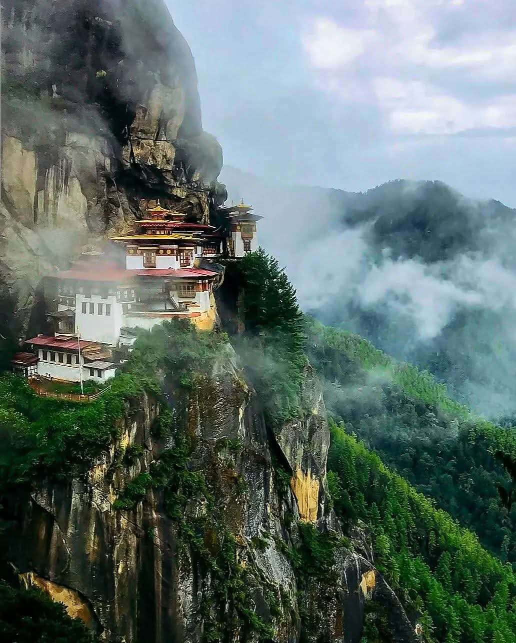 Паро Такцанг