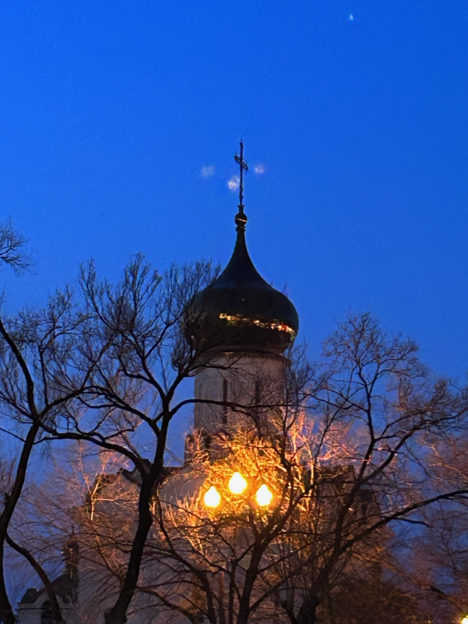 Душа и сердце крест внесут