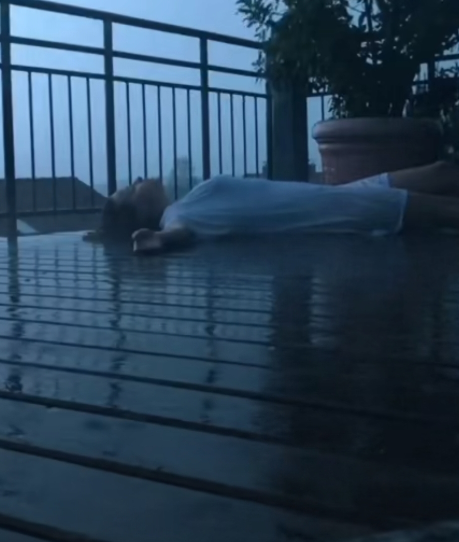 Я отчаянно люблю дождь