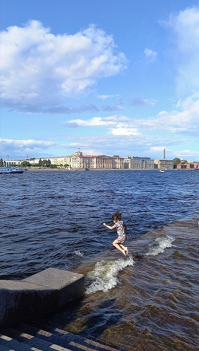 Чтоб вешним стал Санкт-Петербург...