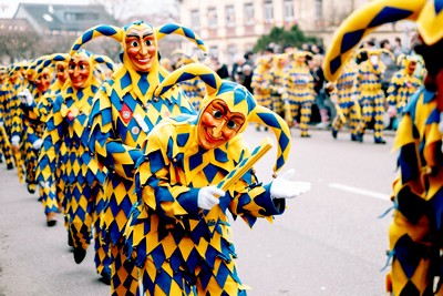 Heinrich Leuthold - Sprueche 32 Verbrecher-Narren