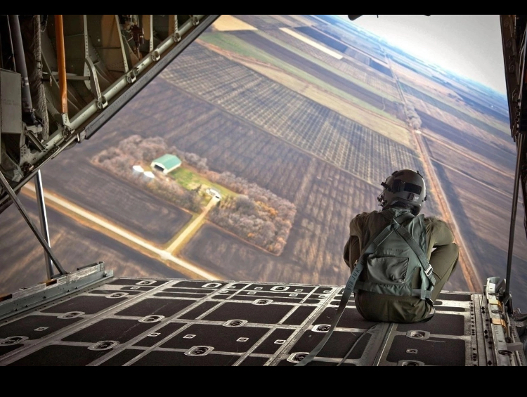 Над краем пропасти