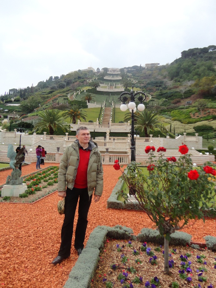 В свои лета