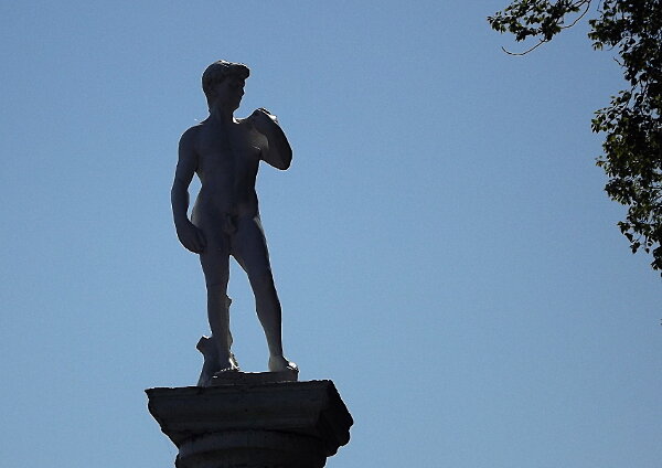 Вера в свою исключительность