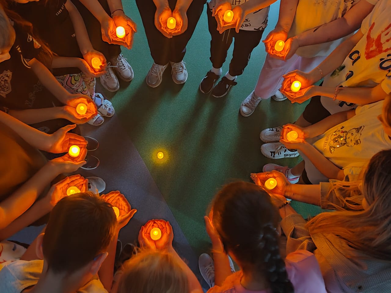 Партизанам