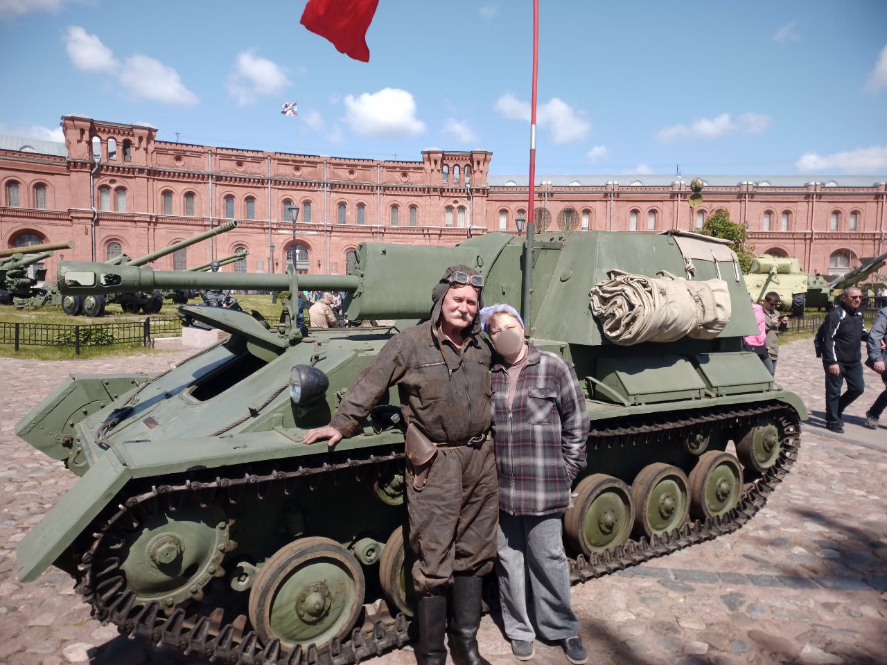 Рукой истории коснусь