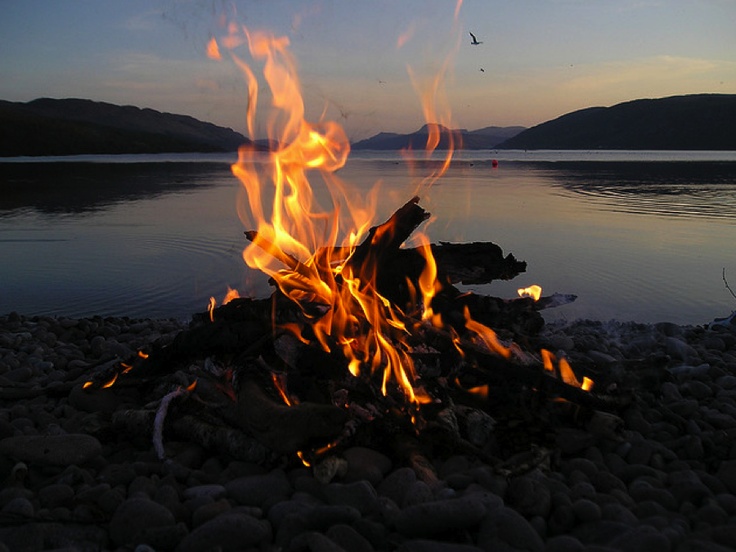 Ветер Ветками машет.. Чтоб Мы не забыли