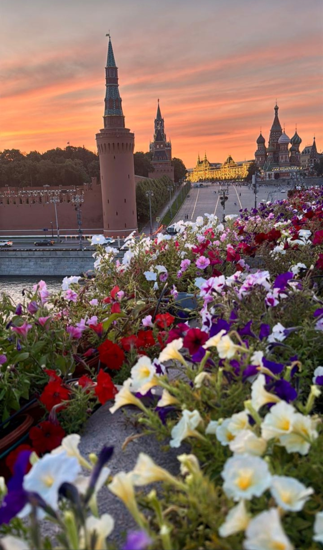 Москва - сердце Родины