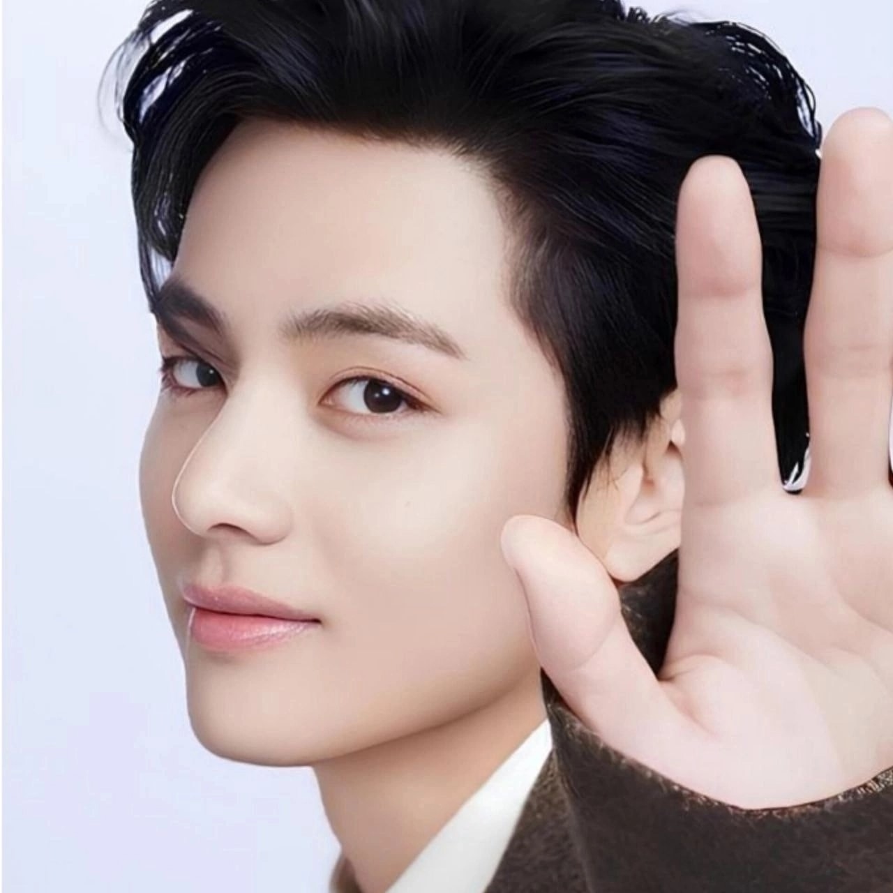 Разговоры веду закулисные,