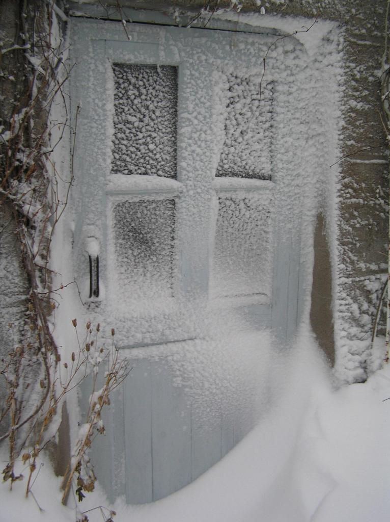 Вьюга метёт