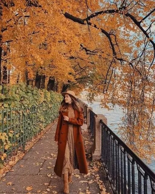 Я в осень влюблена