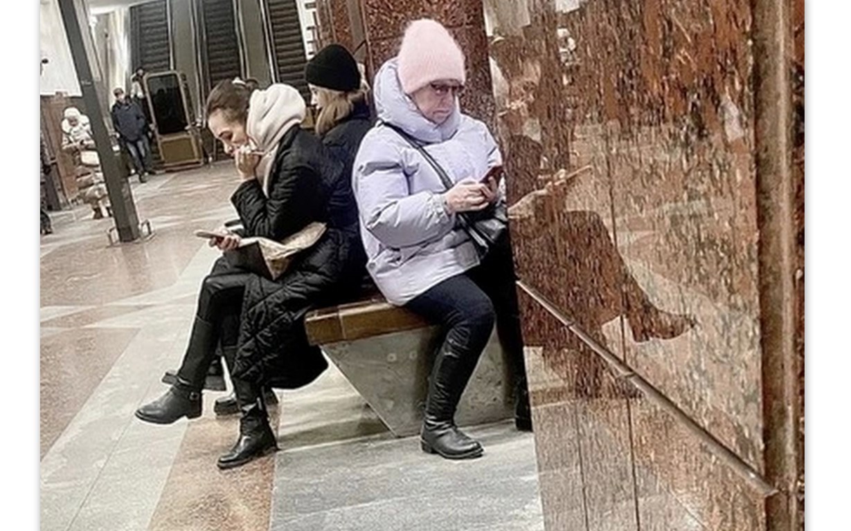 Если спросит Вас кретин -Ну а где же деньги, Зин?!