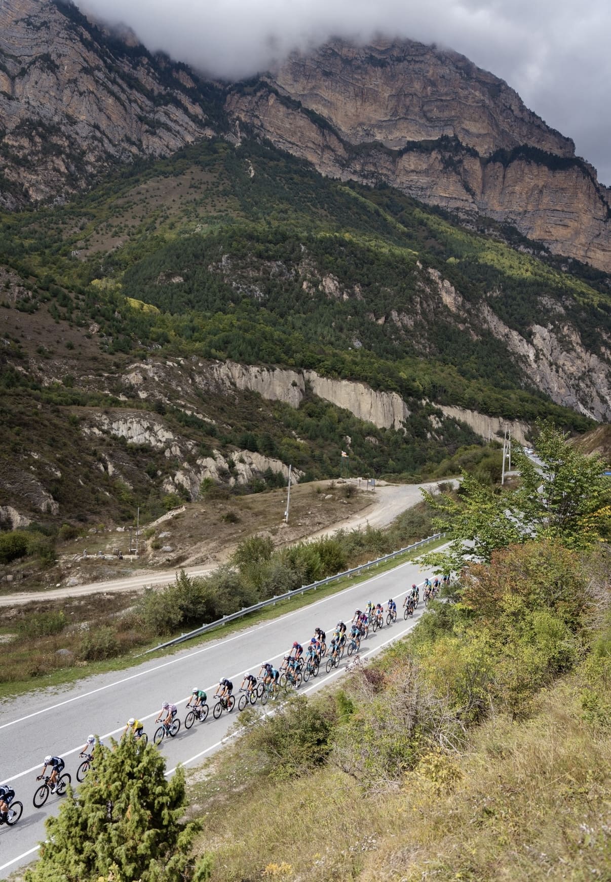 три недели, как одна многодневная велогонка