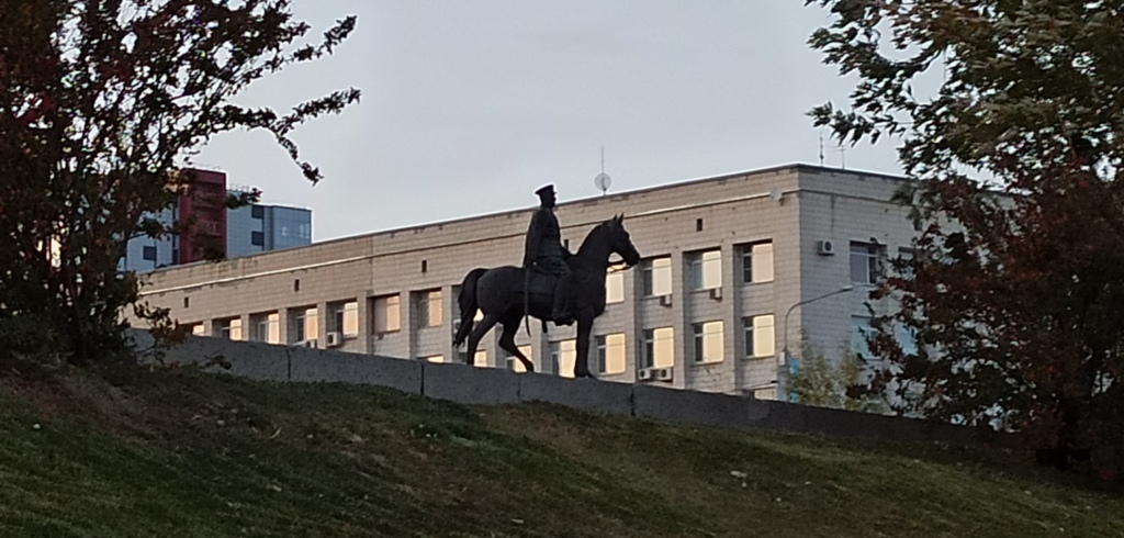 Средой общественных течений