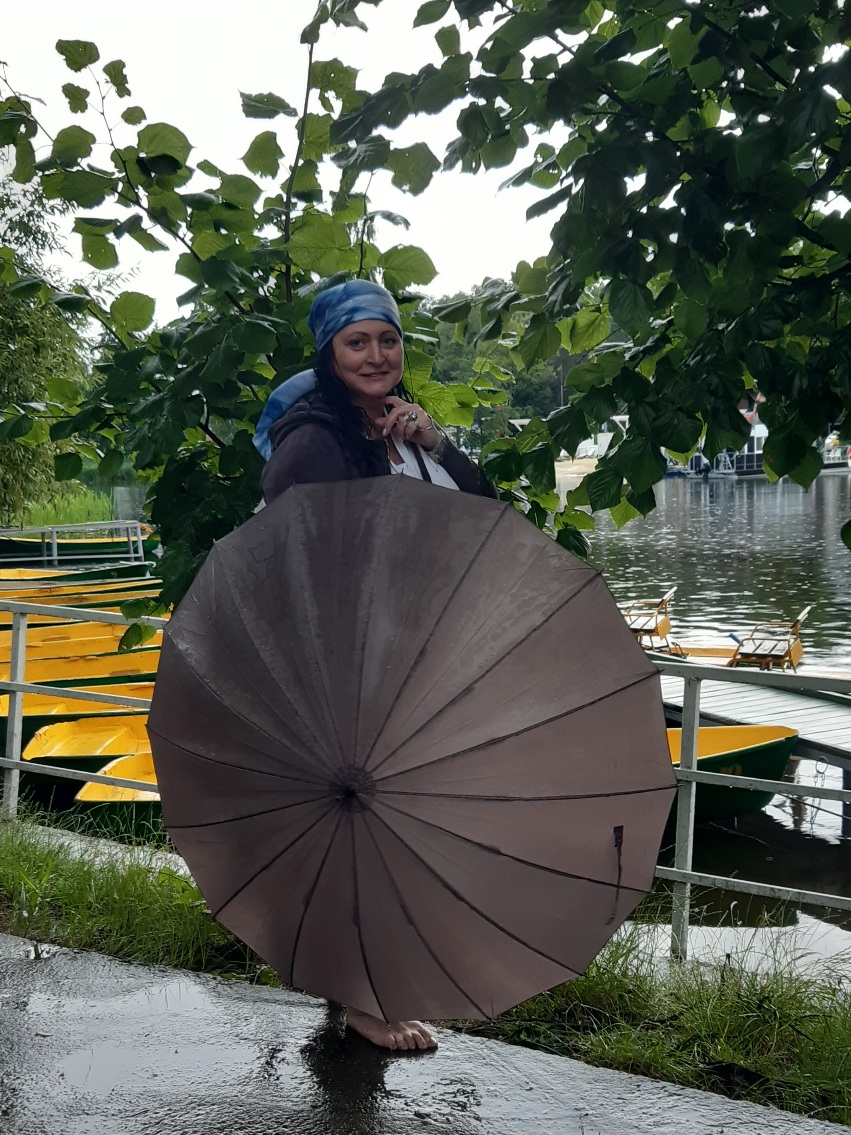 Лилась мелодия дождей...