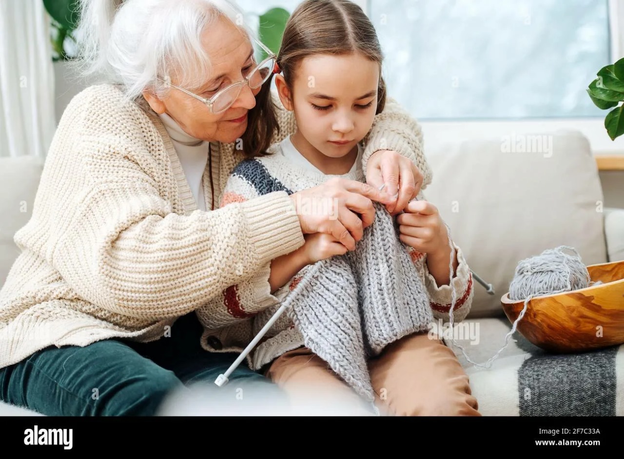 Бабушка и внучка...