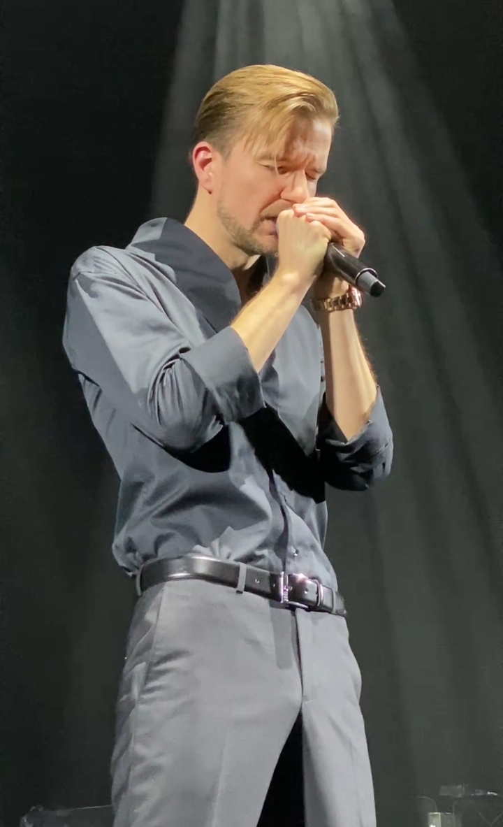 Высокий стройный утончённый...