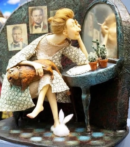 В зеркало смотрю