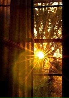 Затеплилась в небе заря