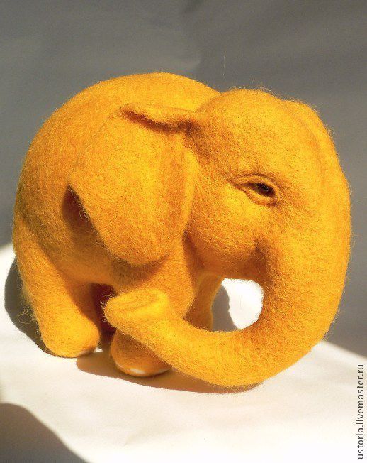 Жил механический слон...