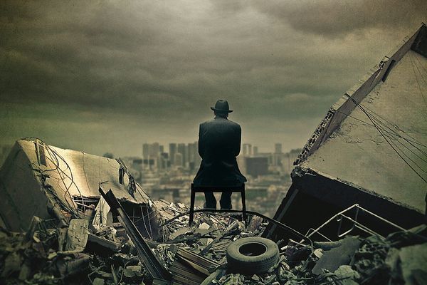 Наш мир многогранный увы заблудился