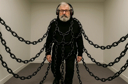 Я скован жизнью многими цепями