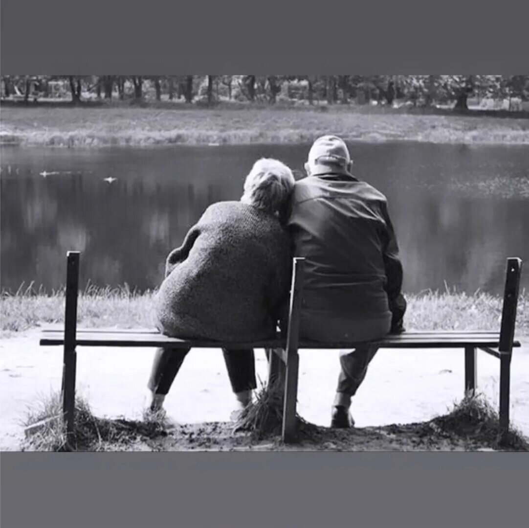 минуты, как песок меж пальцев