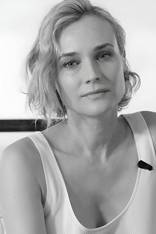 Смешно и грустно, глядя в пустоту