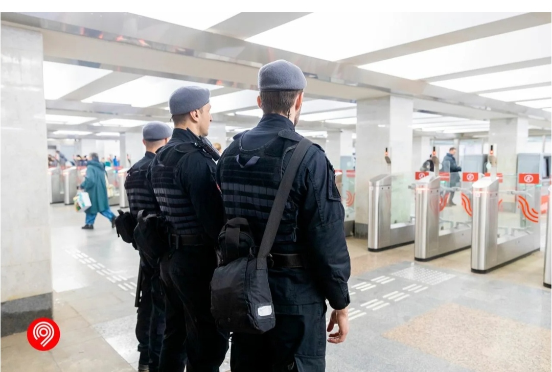 Слабые полицейские или другое