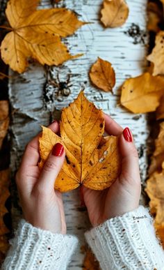 Осень, словно девочка со спичкой