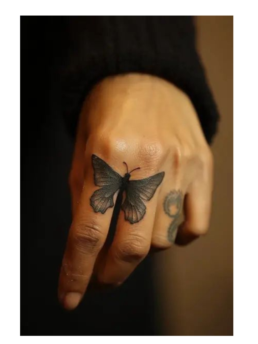 Слова так спорят с тишиной