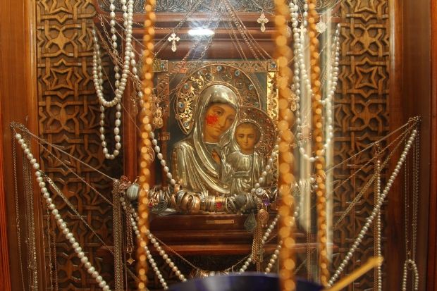 Освободительница Венценосная Казанская