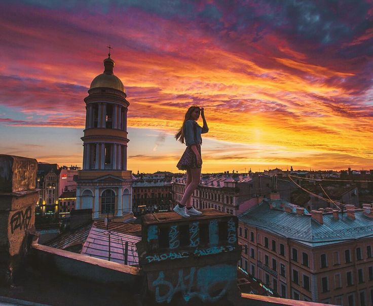 Запад вяло алеет...