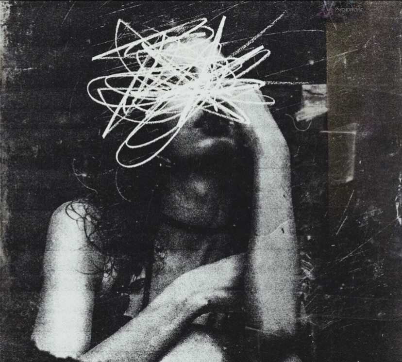 она немного влюблена