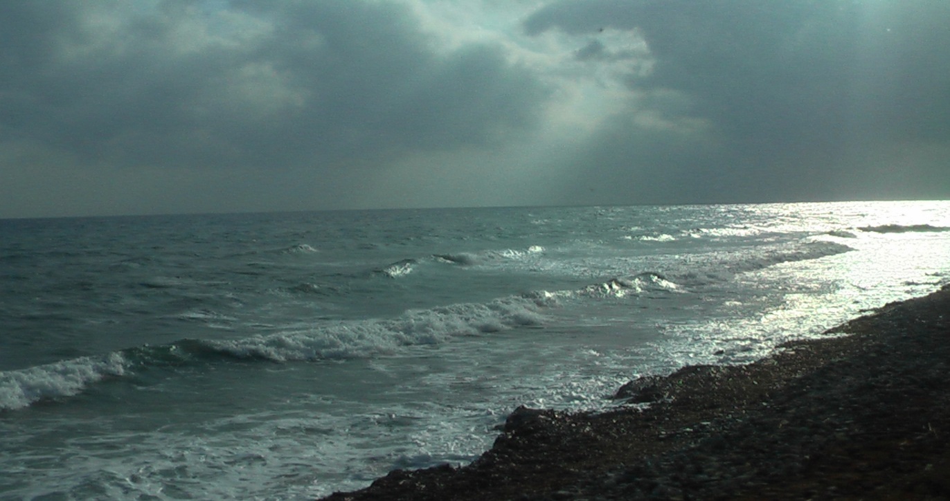 Море не спокойно