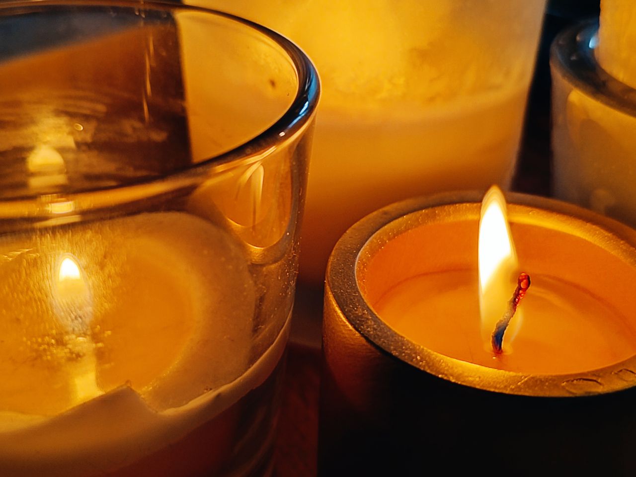 Двое молчат